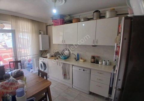 Çamlıca Mahallesi'nde Özel Garajlı 2+1 Satılık Daire