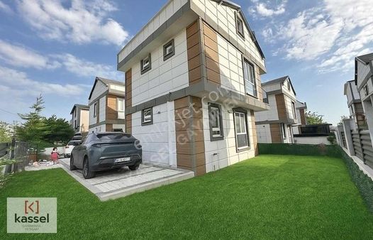 [kassel Yapı] Merkezi Konumda Emsalsiz -iskanlı- Müstakil Villa