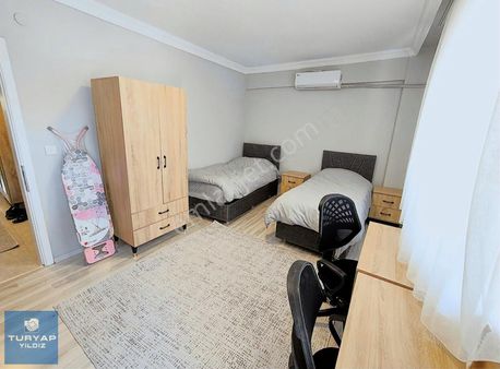 Buca Atatürk Mah.fakülte Yakını Kız Öğrenciye Kiralık Eşyalı Oda