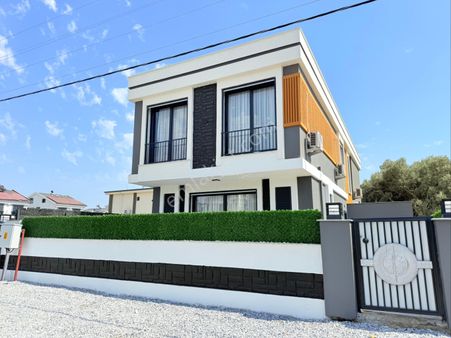 Sadece Valizini Al Gel Yerleş Didimde Havuzlu 3+1 Harika Villa