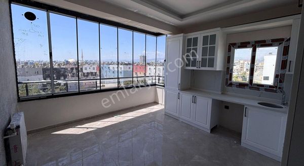 Parla'dan Yalınayak'ta Satılık 3+1 Lüks Sıfır Daire