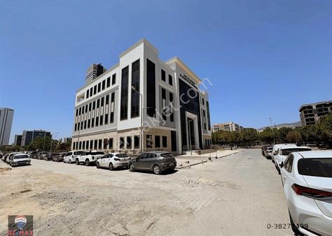 Bayraklı Mansuroğlu'nda Satılık 1+1