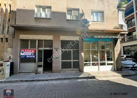 Karşıyaka Alaybey'de Yüksek Tavanlı 60 M2 Satılık Dükkan