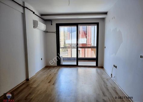 Yaşam Vadisi Sitesinde, Boş Durumda Satılık 1+1