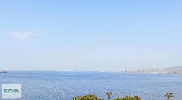 Mithatpaşa Cad.şehrin Tam Kalbinde,deniz Manzaralı Satılık Daire