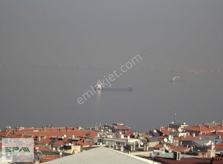 İnönü Caddesi Hatay Metro Çıkışında Deniz Manzaralı 2+1 Daire
