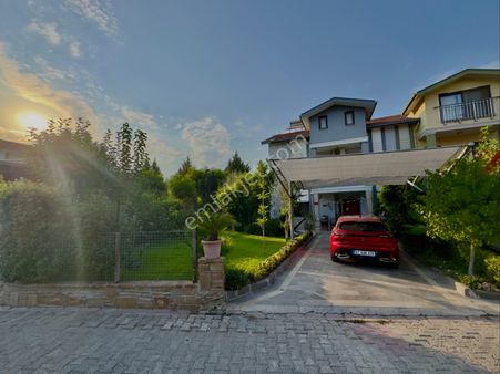 Karslılar Mah-sedir Konaklarında-4+1-satılık Dubleks Villa