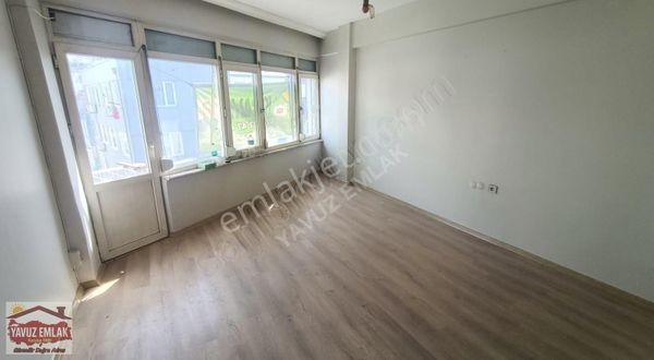 Yavuz Emlak/beşiktaş Çarşıda Masrafsız Temiz 1+1 Ofis