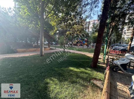 Ana Cadde Üzerinde Yağmur Sitesinde Satlık 4+1