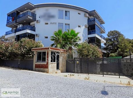 Kuşadası,nda Havuzlu Güvenlikli Sitede Doğalgazlı 1+1 Daire