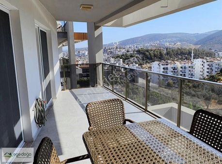 Kuşadası Merkezde Lüks 3+1 Daire