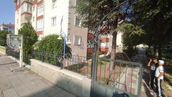 Acillll 3+1 Site İçerisinde Bagımsız Salon Daire