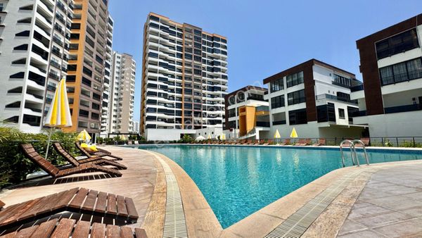 King'den Havuzlu Site İçinde Eşyalı 2+1 Daire