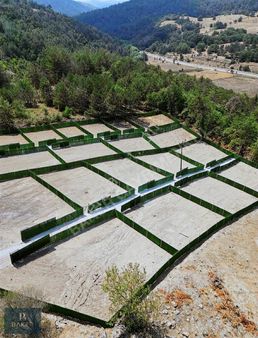 Baker'den Orhaneli Nalınlar 256 M2 Satılık Hobi Bahçeleri