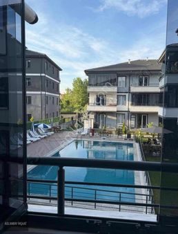 Ara Kat Havuz Cephe 1+1 Mutfak Holde