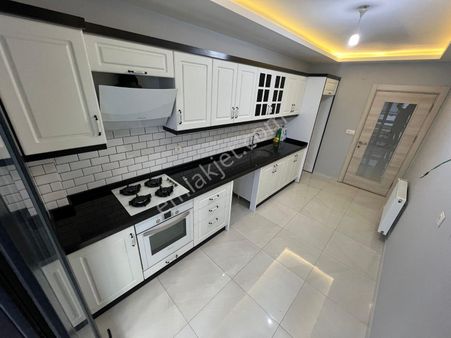 Ersan Özdemir İnşaattan 2+1 Ara Kat Çok Geniş Balkonlu Daire