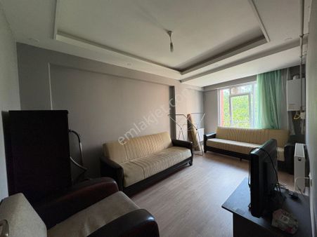 Uğurman Emlak'tan Şehir Merkezinde Eşyalı 1+1 Kiralık Daire