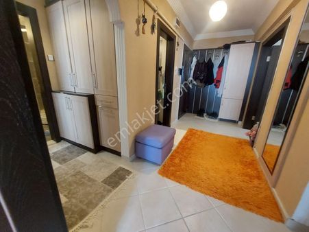 Göral Emlaktan 3+1 Full Lüks Yapılı Malazgirt Bulvarı Yanı Ara Katta Bağımsız Kombili