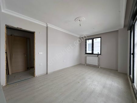 Köksalan'dan Küçükyalı'da Ayrı Mutfaklı Bahçe Teraslı Sıfır 1+1