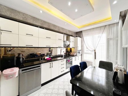 1.etapta Masrafsız Ara Kat Geniş Ultra Lüks 3+1 Daire