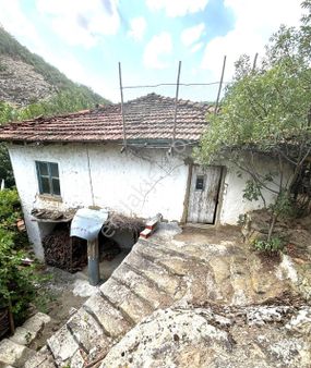 Aktiften İvrindi Kışladere'de Doğa İle İç İçe Yaşam Sürmek İsteyenler İçin 2+1 Satılık Müstakil Ev