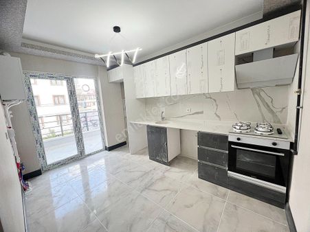 Pamuklarda Kızılcahamam Cad Yanı Sıfır Oturuma Hazır Arakat 3+1