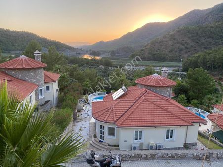 Dalaman Atakent Akkaya Mahallesi Site İçi Havuzlu 3+1 Tripleks