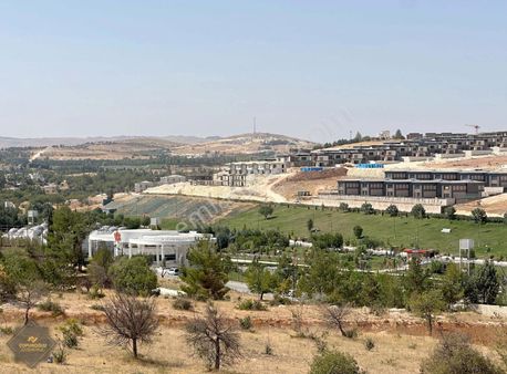 Galle Park Civarı Site İçerisinde Arakat 4.5+1 Satılık Daire !!