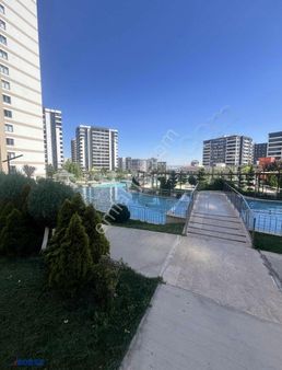 Göldelux Konutlarında Satılık 1+1 Yüksek Şerefiyeli Daire