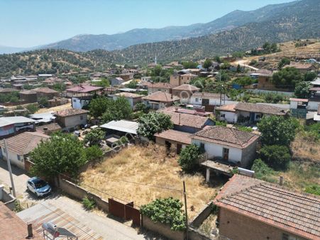 Antika Gayrimenkul'den Bozcayaka'da Satılık Müstakil Ev