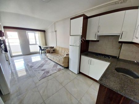 Kz Grup'tan Zeytinköy'de Ana Yol Yakını Balkonlu 2+1 Kiralık Eşyalı Apart