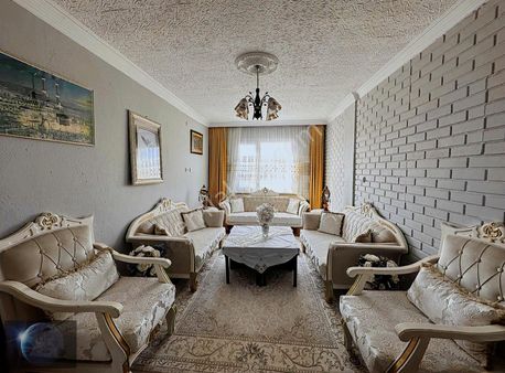 Buca Yeşilbağlar Merkezde Satılık 2+1 Açık Mutfak Teraslı Daire