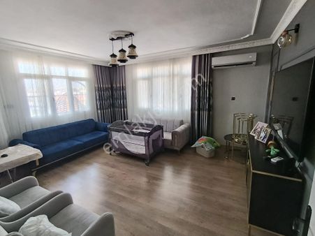 Adana Şakirpaşada Satılık Hasarsız Mustakıl Ev