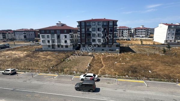 Kapaklı'da Barış Manço Bulvarına Cephe Ticari+konut 280m2 Arsa