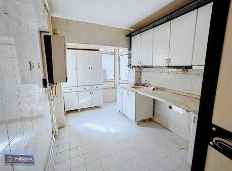 Hisar'dan Dikmen Sin.cd.üzeri Köprü Yakını Yüksek Giriş 3+1 Boş!