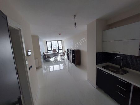 Küçükçekmece Cadde 24 Residance Satılık Studio Homeoffice Daire Net40m²