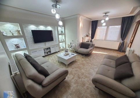 Ataşehir De Ful Yapılı İzban Çıkışı Merkezi Konumda Satılık 3+1 Daire