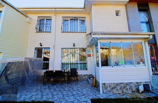 Kimyacılar Sitesinde İstanbul Yoluna 5dakika Geniş Bahçeli