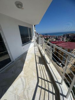 İnanç Emlaktan Gedikkaya Nihatbey Caddesinde 3+1 Kiralık Daireler