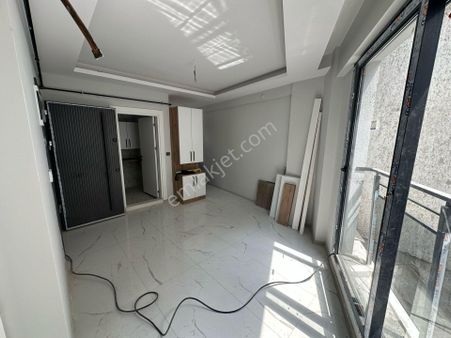 Final Emlak'tan Mesudiye Mah.de Satılık Sıfır 1+1 Daire