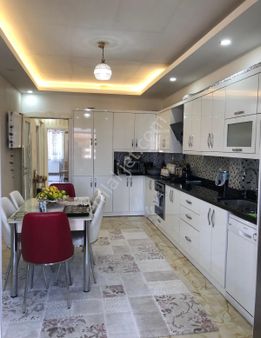 Bulut Gyo'dan Karataş İbni Sinâda Site İçi 3,5+1 Kat Bahçeli Satılık Daire