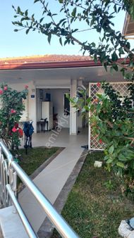 Kuşadası'nda Plaja 100 Metre Yazlık