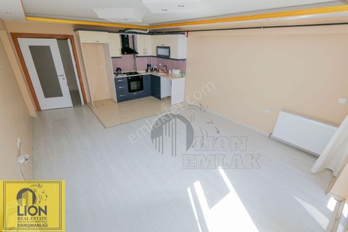 Bandırma 600 Evler'de Arakat,balkonlu Geniş Kiralık 1+1 Daire