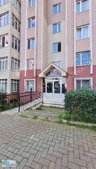 Esenkent Satılık 2+1 Tadilatlı Harika Daire