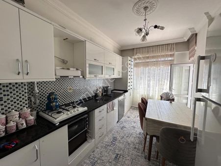 Bulut Gyo'dan Fıstıklık'ta 3+1 Ara Kat Site İçi Fırsat Daire