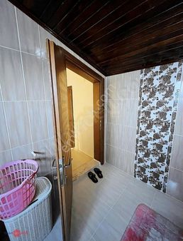 Cumhuriyet Mahallesinde Denize 200 Mt 4+1 Villa