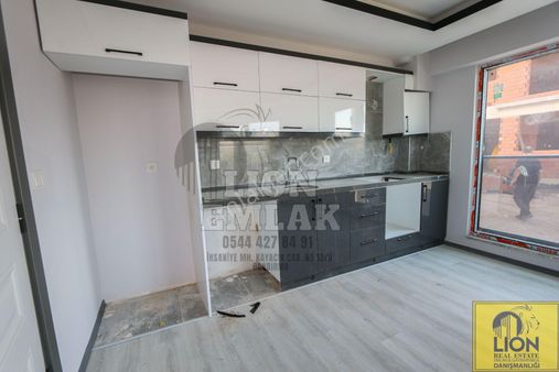 🟨⬛ Bandırma Yeni Mahallede Köşe Konumlu Çift Cepheli Satılık 1+1 Daire⬛🟨