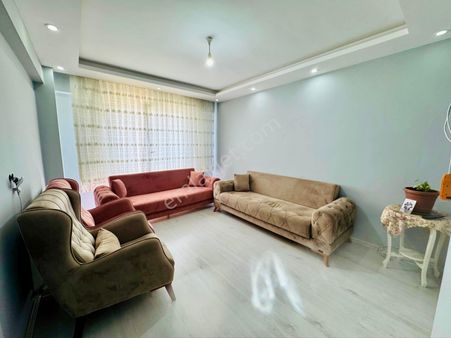 Emlak Center'dan Muradiye Mah Satılık 2+1 Kapalı Mutfaklı Daire