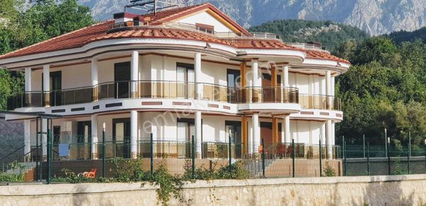 Satılık Çok Özel Triplex Villa