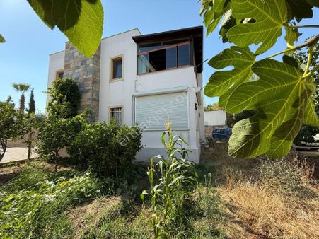 Ortakent Merkez Düzayak Konumda Satılık Bahçeli Daire Geniş Ev Yatırım Fırsatı Köşe Blok Krediye Uyg